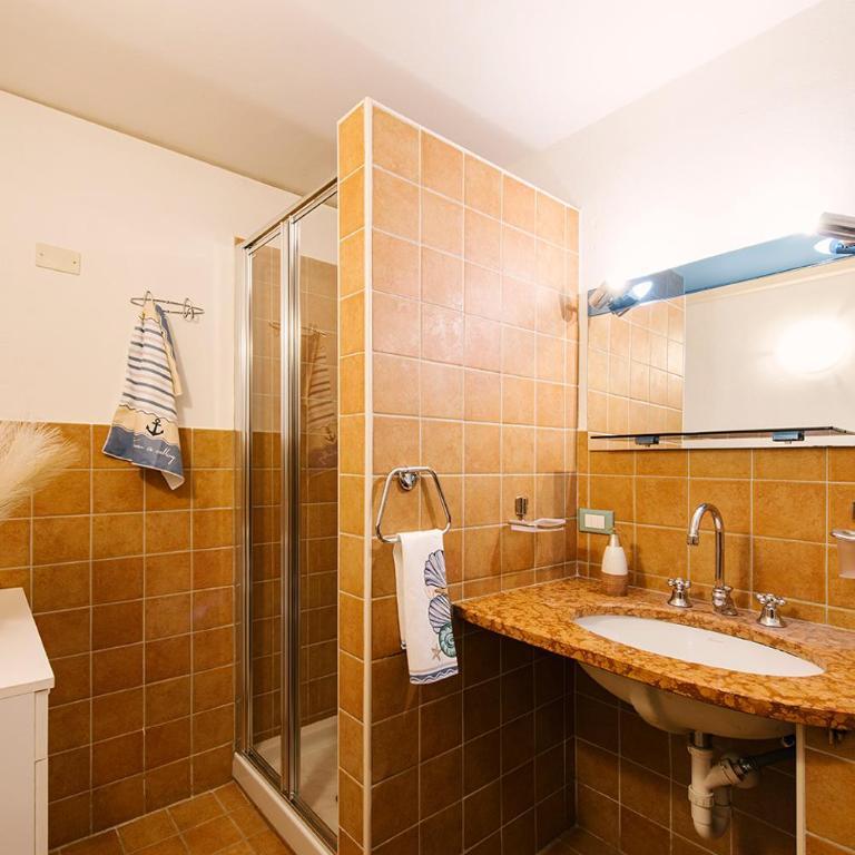 La Dolce Vita Bardolino - Appartamento con 2 Camere da Letto - 13