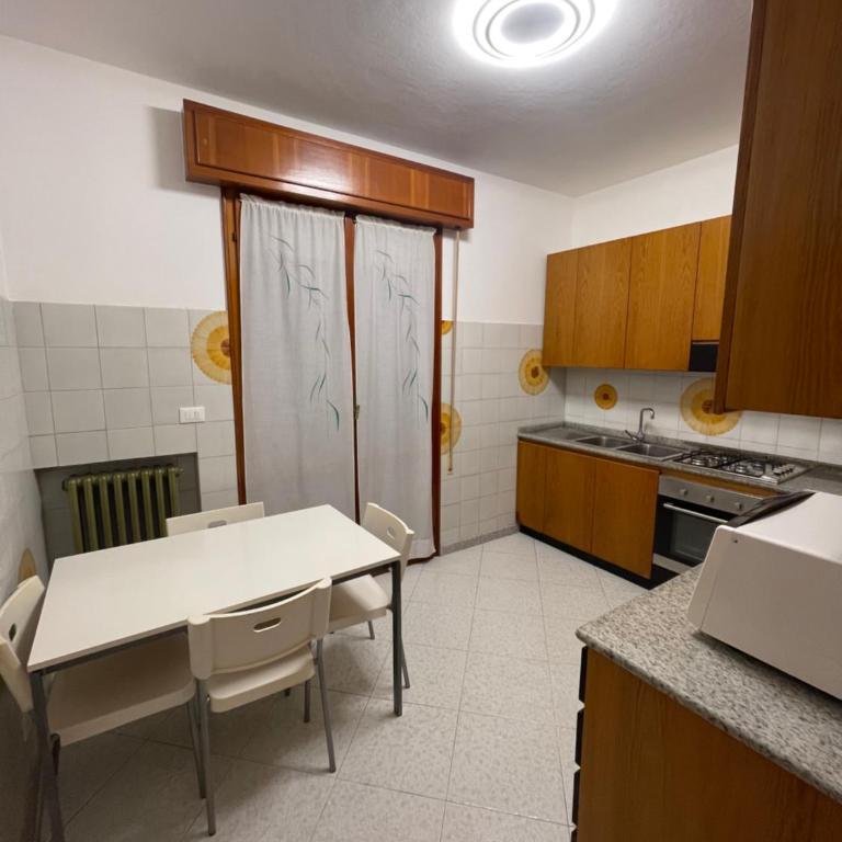 Appartamento Stefano - Three-Bedroom Apartment - 4