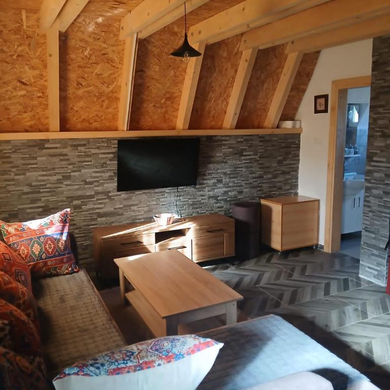 D&N place - Two-Bedroom House - 14