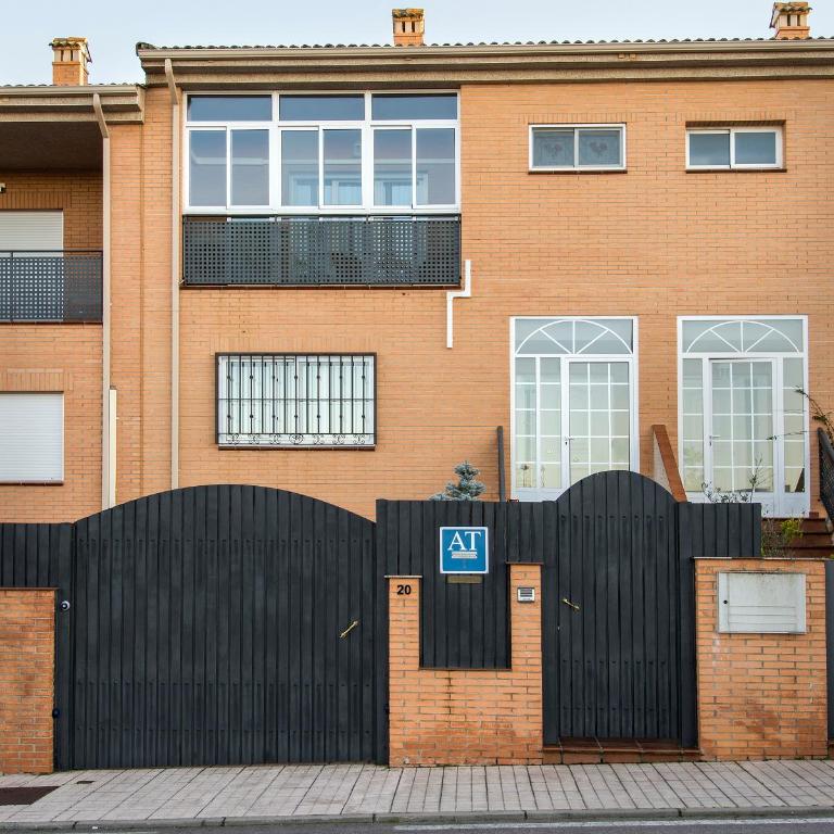 Casa Montesol - Casa de 4 dormitorios - 2