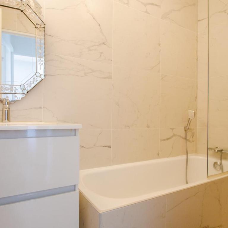 Juan les Pins appartement Rooftop, 2 chambres avec parking - Appartement 2 Chambres - 13