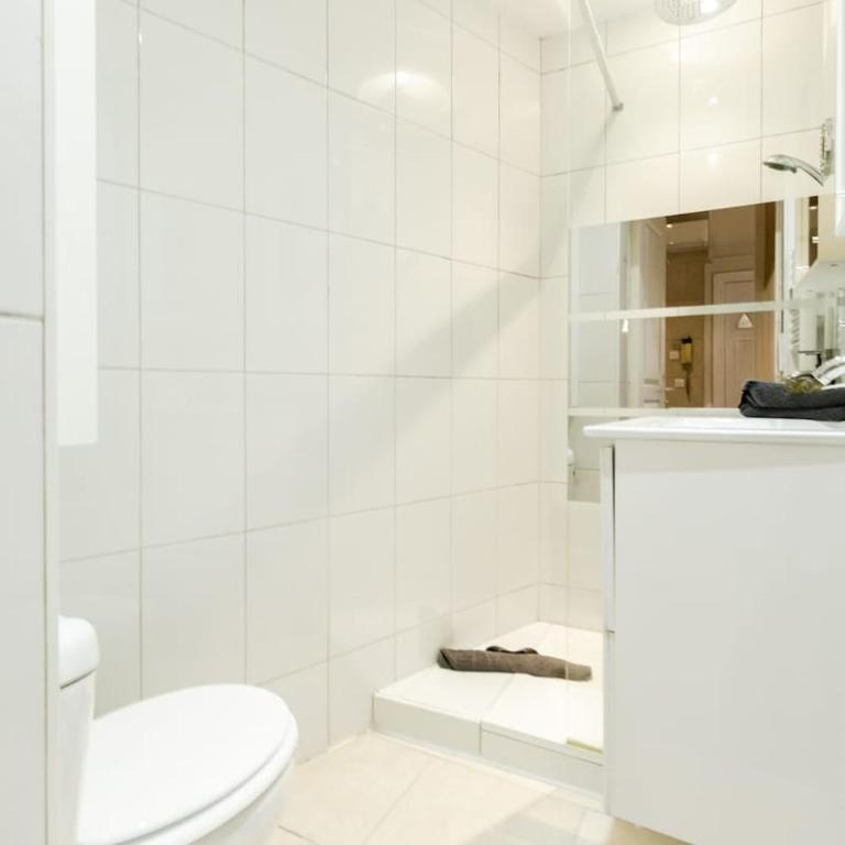 Juan-les-Pins studio avec mezzanine proche plages - Appartement 2 Chambres - 10