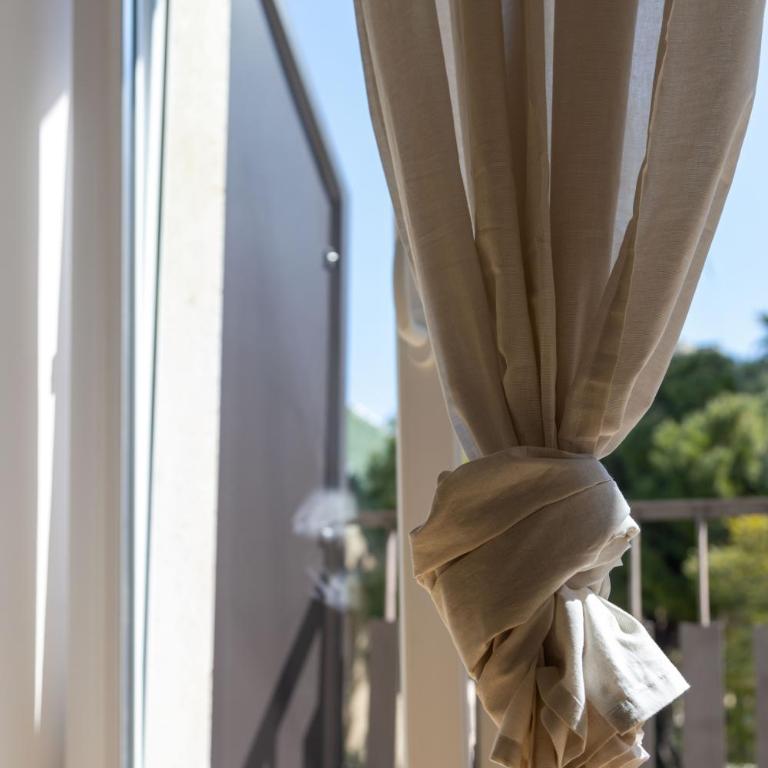 Numero 5 - Double Room with Balcony and the Dome View - 12
