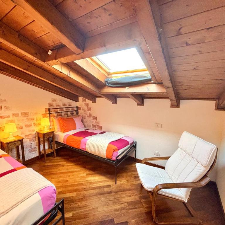 Casa Lory - Appartamento con 2 Camere da Letto e Vista Lago - 8