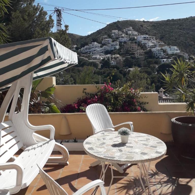Apartamento en Moraira con piscina 100 m de la playa - Two-Bedroom Apartment - 54