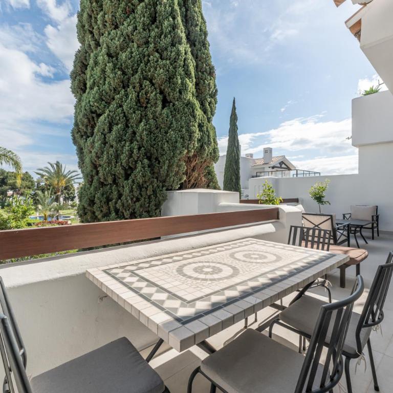Palm Beach Beachfront - Apartamento de 3 dormitorios - 2