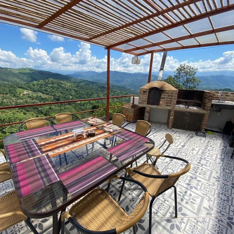 Finca Villa Cari Villeta Cundinamarca - Casa de 7 dormitorios - 2