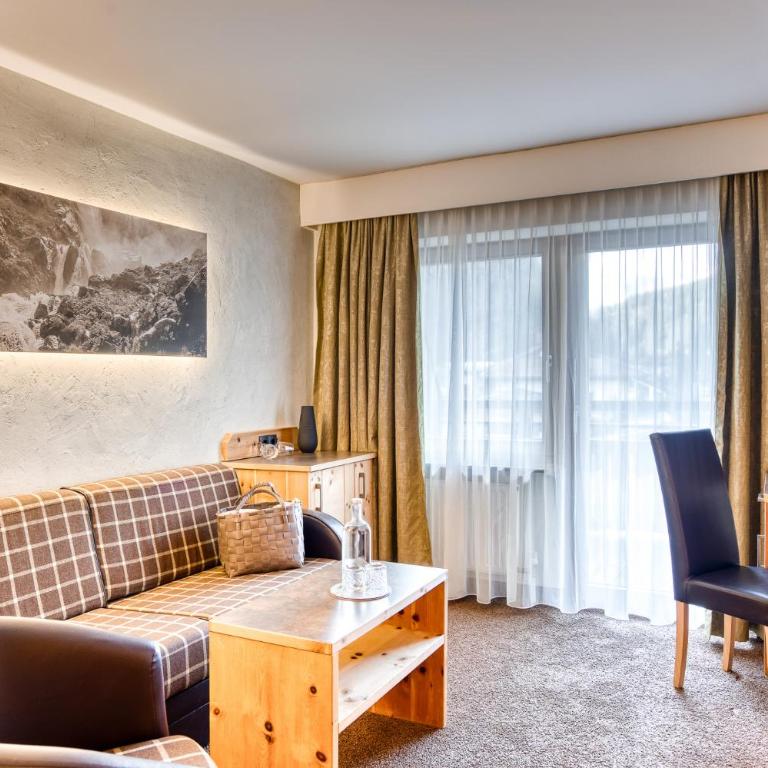 Hotel habicher hof - Your 4-Star Superior Wellness Hideaway - Junior Suite with Balcony - 5