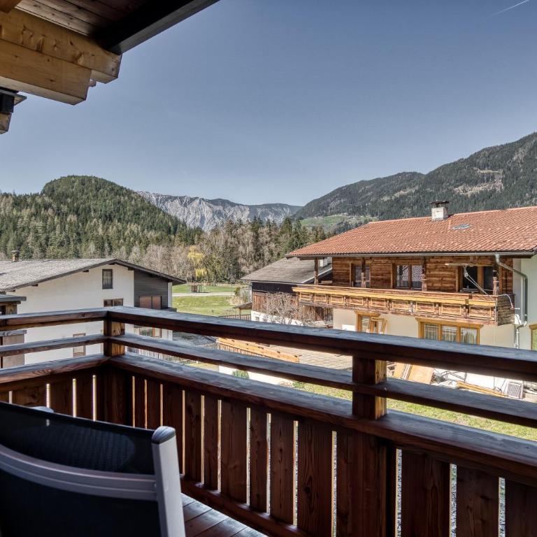 Hotel habicher hof - Your 4-Star Superior Wellness Hideaway - Comfort Double Room with Balcony - 3