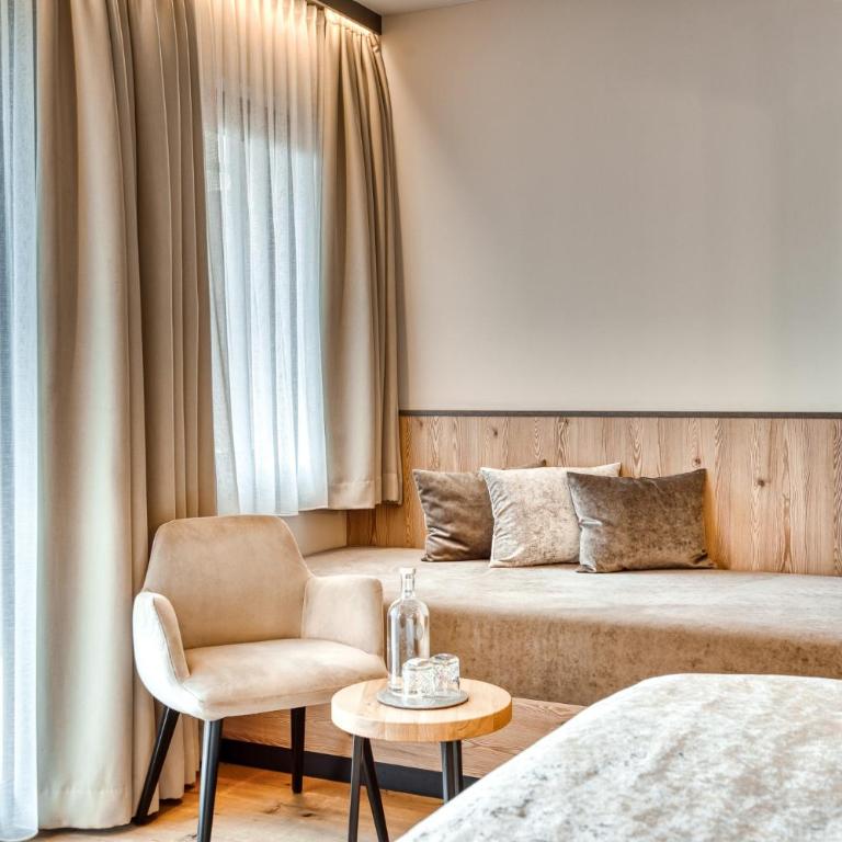 Hotel habicher hof - Your 4-Star Superior Wellness Hideaway - Suite with Balcony - 1