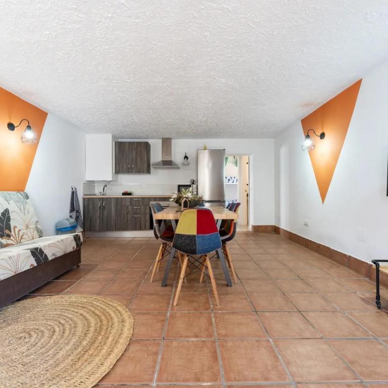 La casa de familia - Two-Bedroom Apartment with Terrace - 9