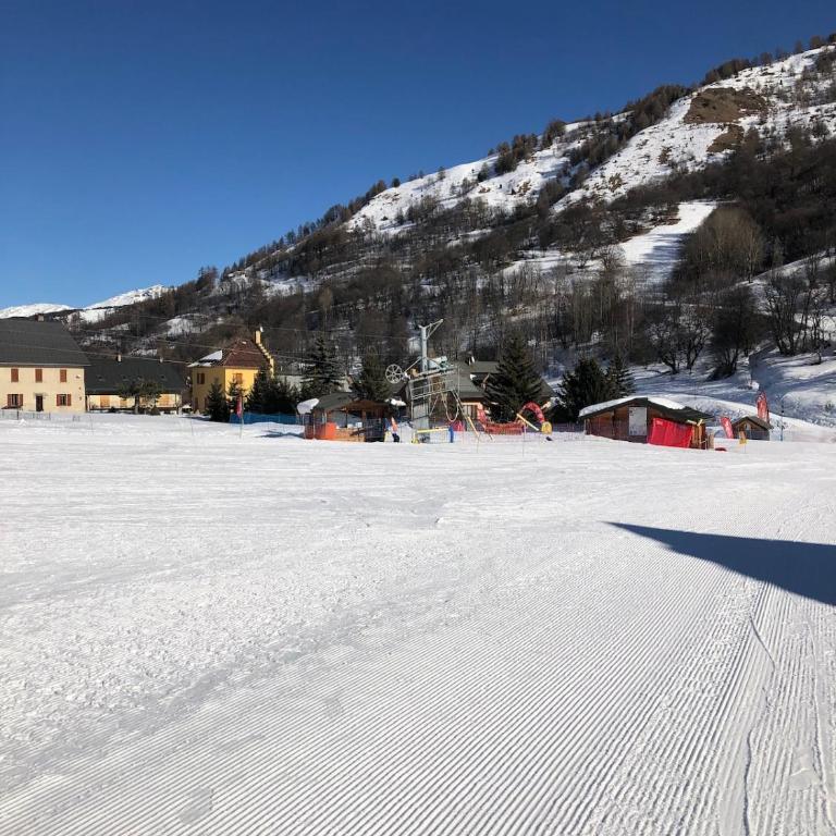 Beautiful apartment in independent chalet, facing mythical Col du Galibier - Apartment mit 2 Schlafzimmern - 32