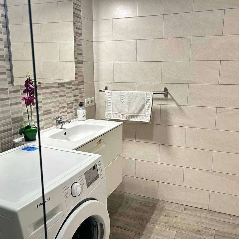 Modern One Bedroom Flat In Yucca Park - Apartamento de 1 dormitorio - 3