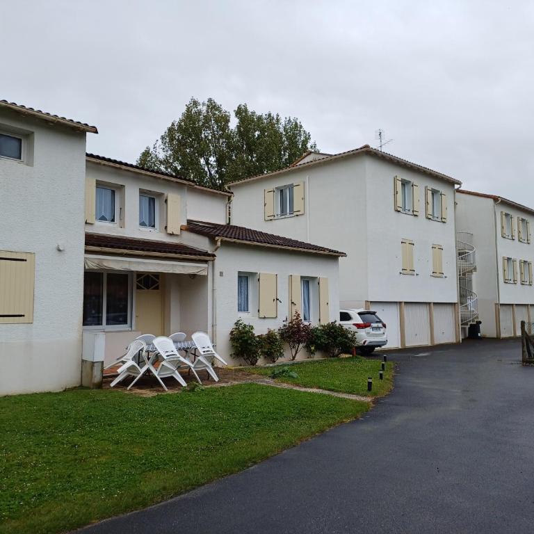 Maison à ROYAN PONTAILLAC - Maison de Vacances - 17