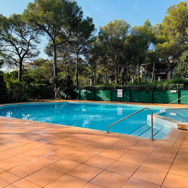 Studio climatisé avec piscine et parking privé - Apartamento de 1 dormitorio - 2