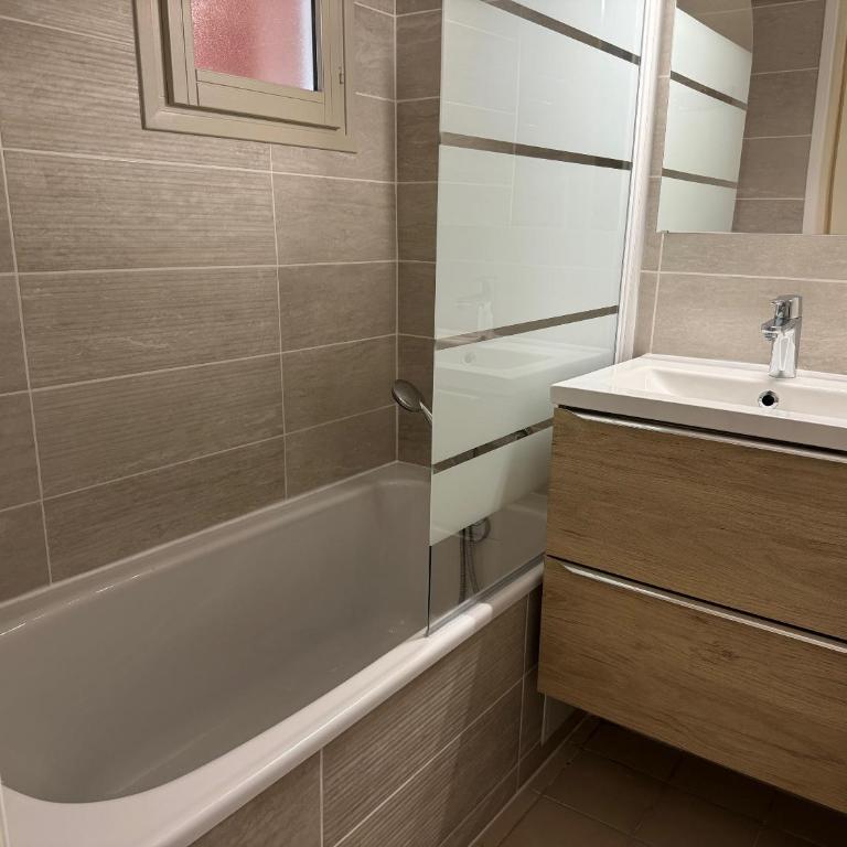 Studio climatisé avec piscine et parking privé - Apartamento de 1 dormitorio - 14