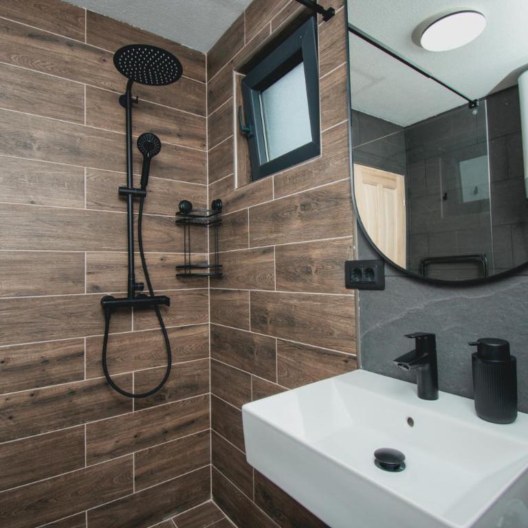 Mountain homes Durmitor 3 - Two-Bedroom Villa - 27