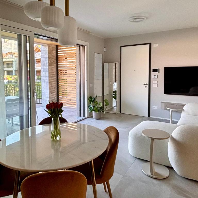 Sole Suites at Lago Dorato, Luxury, Lake View - Appartamento Deluxe con 2 Camere da Letto - 17