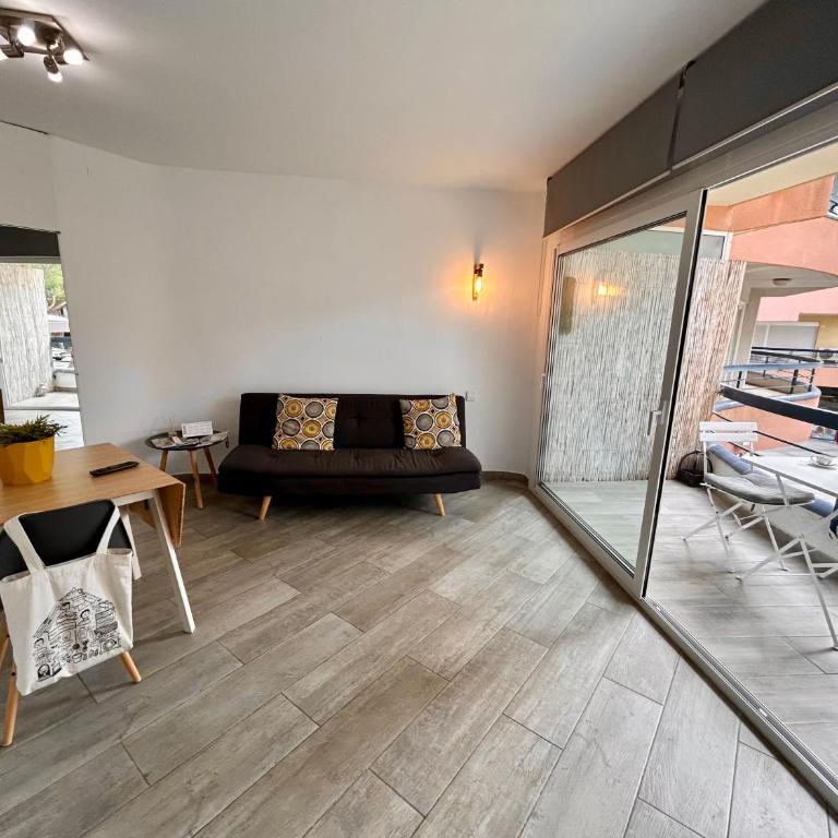 Maravilloso apartamento en Platja d'Aro muy cerca de la playa - Apartamento - 6