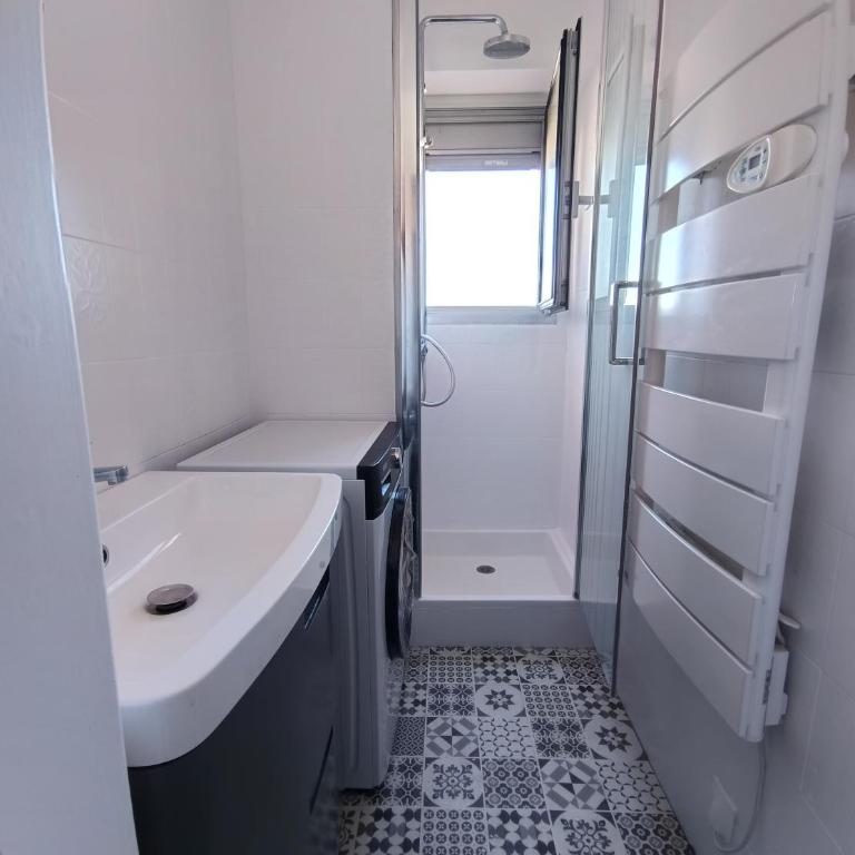 T2 Vue latérale Mer Clim parking - Apartamento de 1 dormitorio - 9