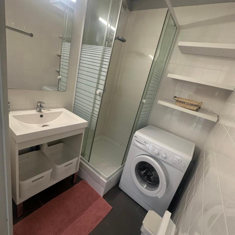 Bleu Marine Apts - Appartamento con 1 Camera da Letto con Balcone e Vista Città - 3