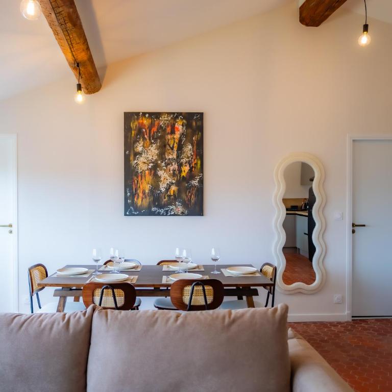 #401 Heart of Vieil Antibes - Place Nationale-High-End Newly Renovated & Furnished Appartment - Appartement 2 Chambres - 1