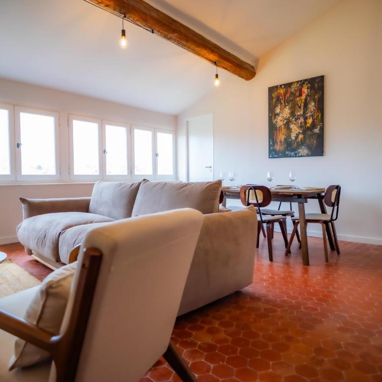 #401 Heart of Vieil Antibes - Place Nationale-High-End Newly Renovated & Furnished Appartment - Appartement 2 Chambres - 16