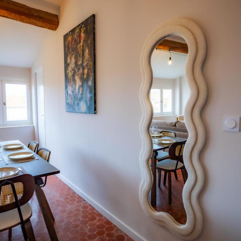 #401 Heart of Vieil Antibes - Place Nationale-High-End Newly Renovated & Furnished Appartment - Appartement 2 Chambres - 8