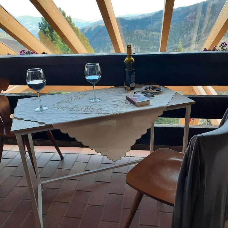 Seetalerhütte - Doppelzimmer mit Balkon - 2