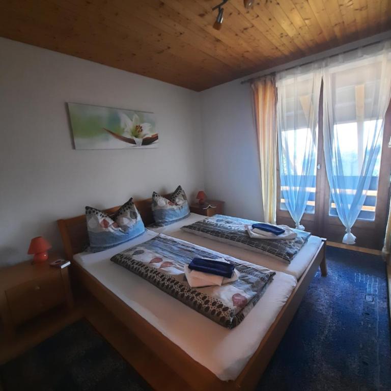Seetalerhütte - Doppelzimmer mit Balkon - 3