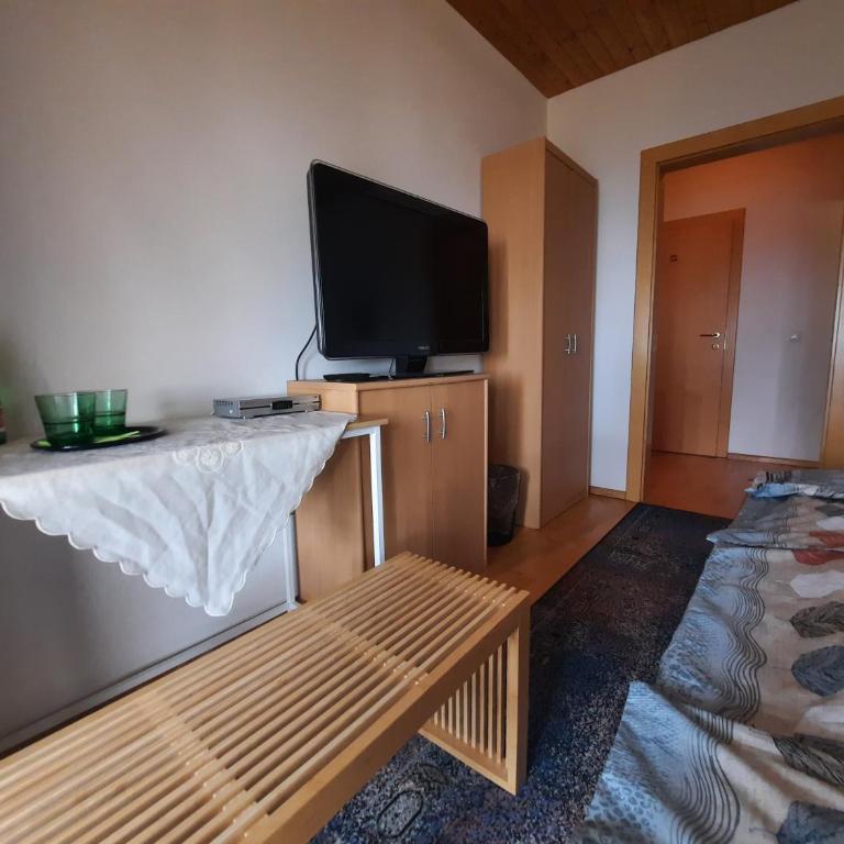 Seetalerhütte - Doppelzimmer mit Balkon - 6