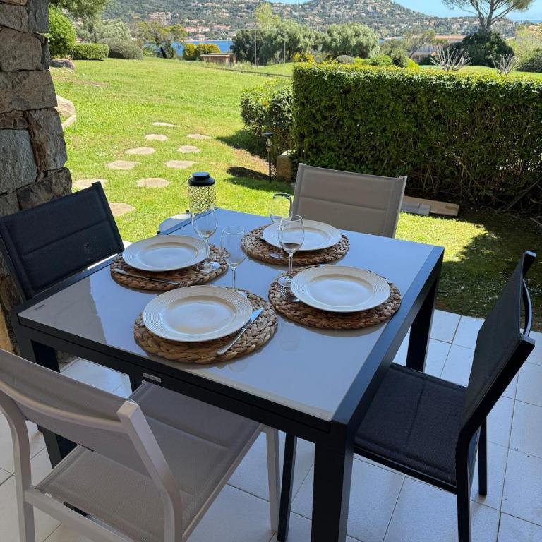 T2 Saint-Raphaël, Cap Esterel village, vue mer, rez de jardin - Apartment mit 1 Schlafzimmer - 31
