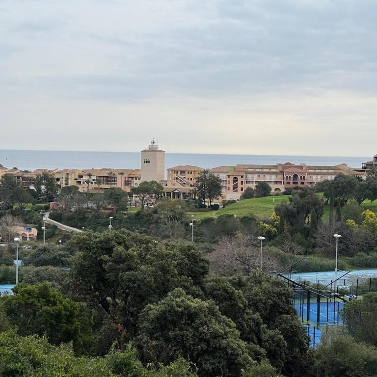 T2 Saint-Raphaël, Cap Esterel village, vue mer, rez de jardin - Apartment mit 1 Schlafzimmer - 40