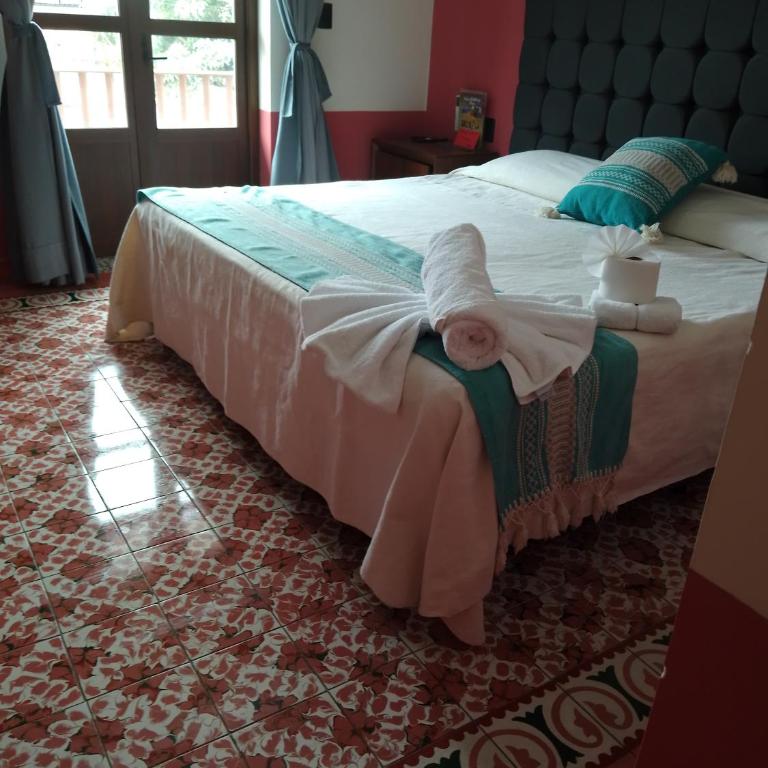Lidia Anturios Suites - Habitación Deluxe con cama extragrande - 11