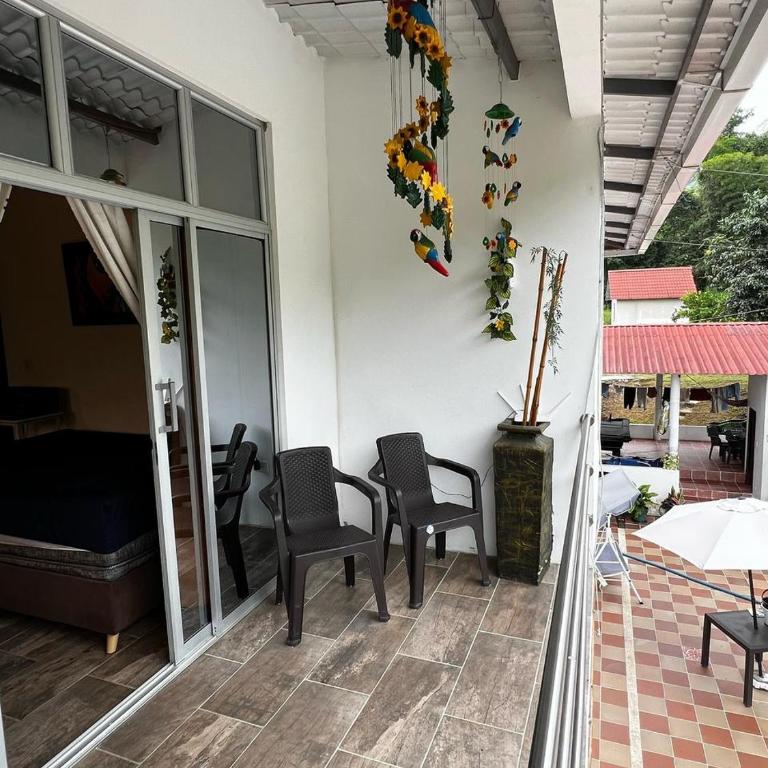 Finca de descanso Brisas de Calandaima - Casa de 4 dormitorios - 31