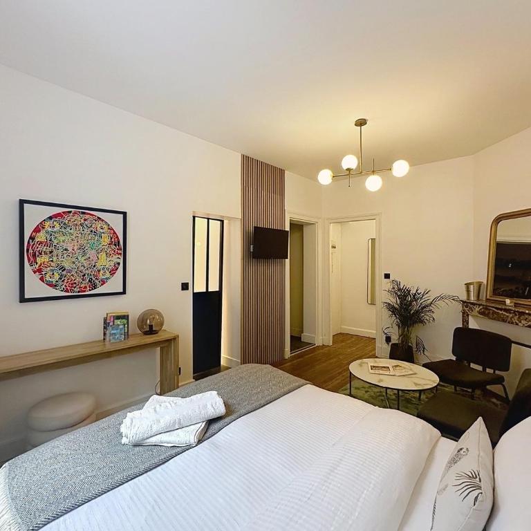 So Guest, Clou dans le fer, modern suite near cathedral - Appartement 1 Chambre - 5