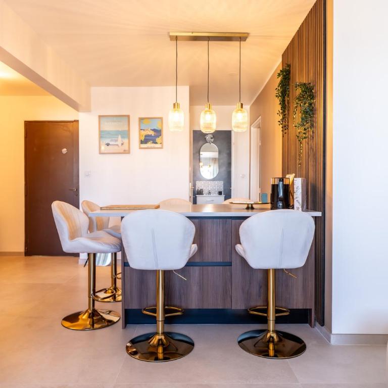 Le Sunrise - Appartement 2 Chambres avec Balcon et Vue sur la Mer - 4