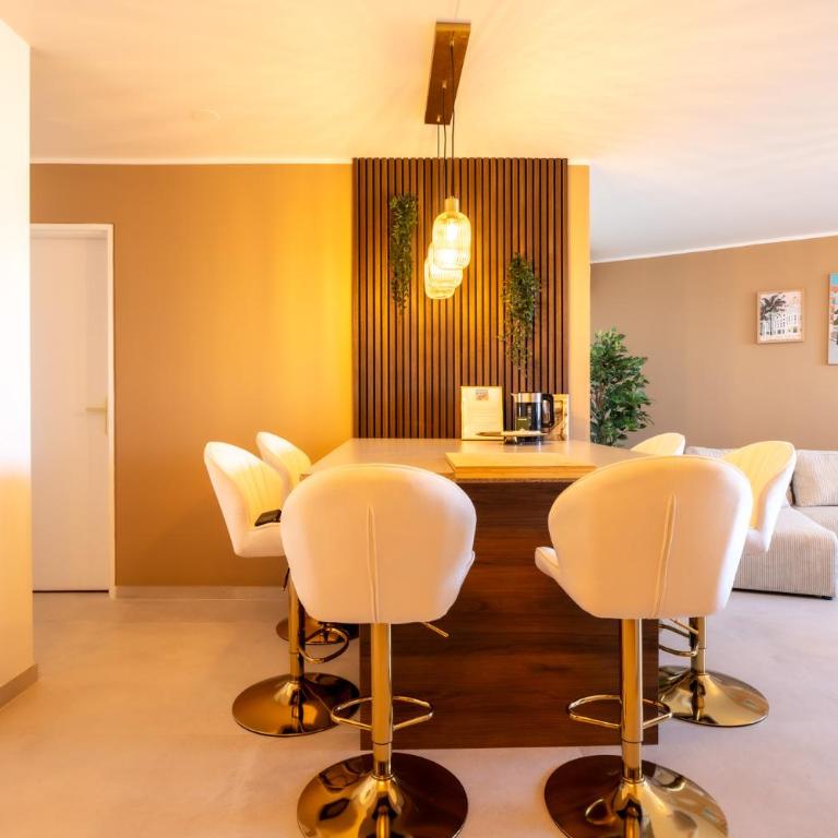 Le Sunrise - Appartement 2 Chambres avec Balcon et Vue sur la Mer - 1