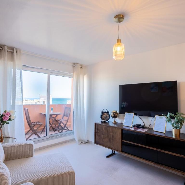 Le Sunrise - Appartement 2 Chambres avec Balcon et Vue sur la Mer - 13