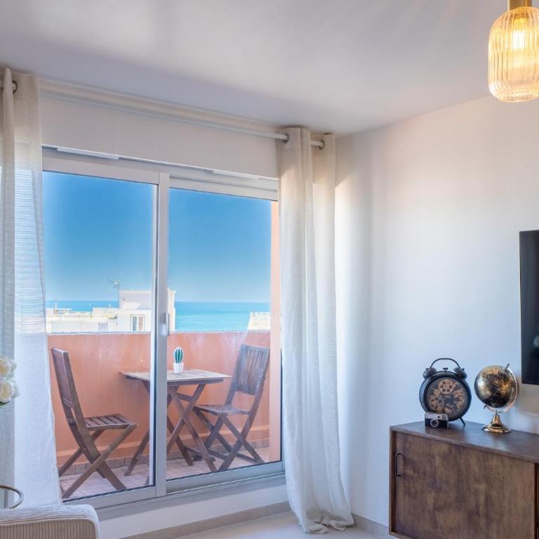 Le Sunrise - Appartement 2 Chambres avec Balcon et Vue sur la Mer - 33