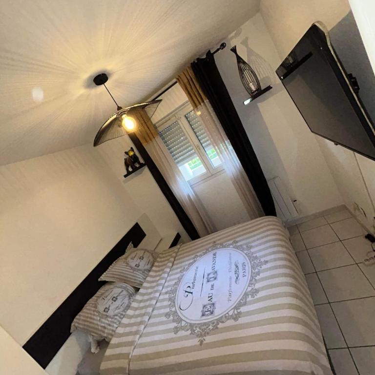 Lake View Apartment with Private Garden& Parking, Residence Pool & Tennis Court - Appartement 1 Chambre - Vue sur Lac - 8