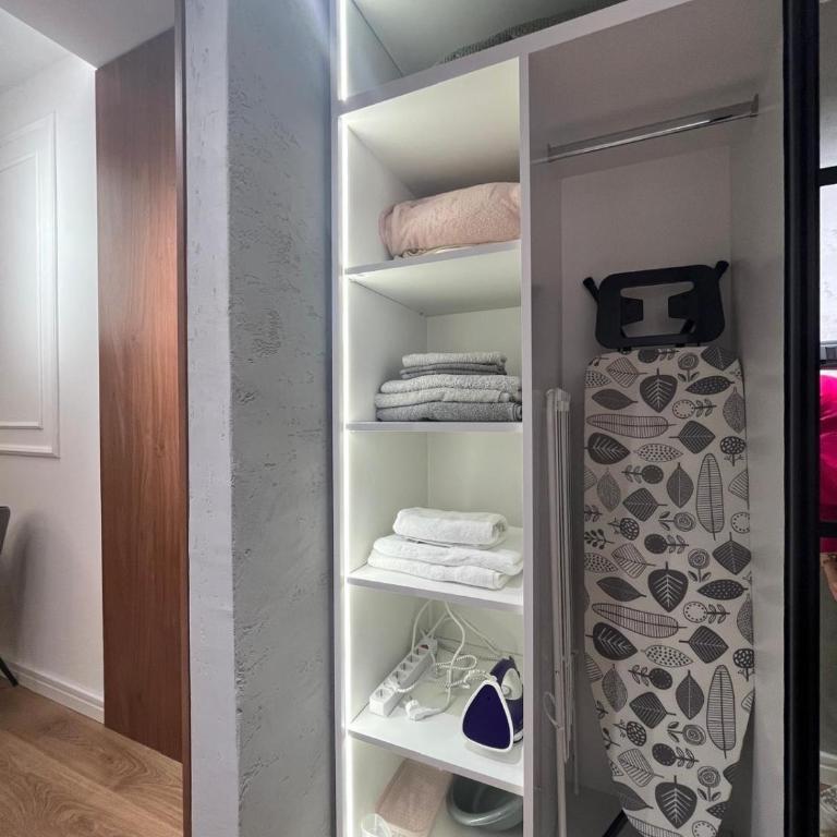 Luxury Studio - Heart of Belgrade - Balcony View - Studio Apartman s Balkonom - 7