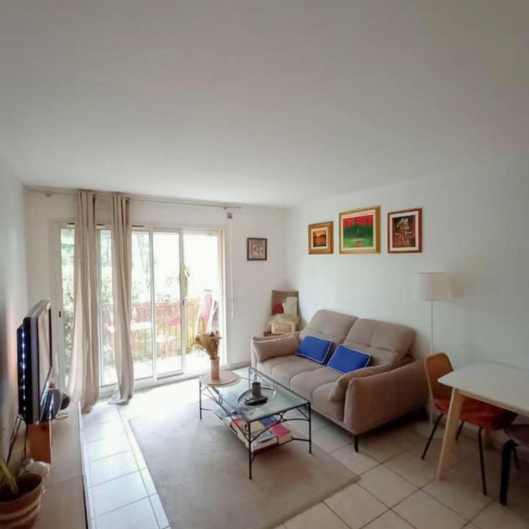 Bright & Calm 50qm - 10 min Antibes - 15 min Cannes - Pool & Tennis - Appartement 1 Chambre - 4