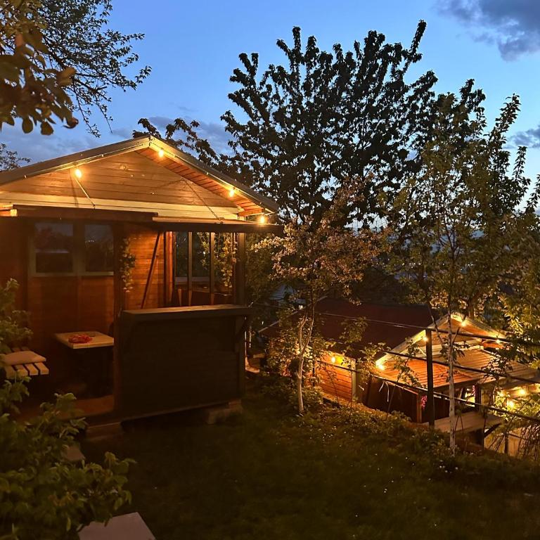 The Bungalows - One-Bedroom Bungalow - 8