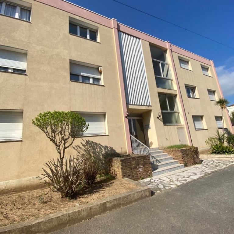 Appartement Fréjus - T3 - 2 chambres - 4 personnes - garage - clim - port à 300 m - Apartment mit 2 Schlafzimmern - 3