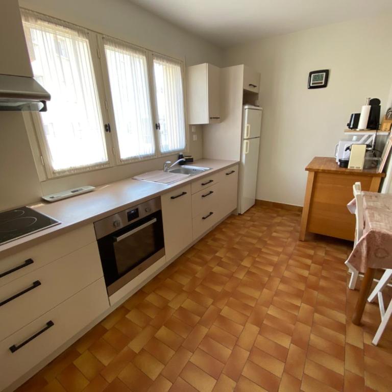 Appartement Fréjus - T3 - 2 chambres - 4 personnes - garage - clim - port à 300 m - Apartment mit 2 Schlafzimmern - 5