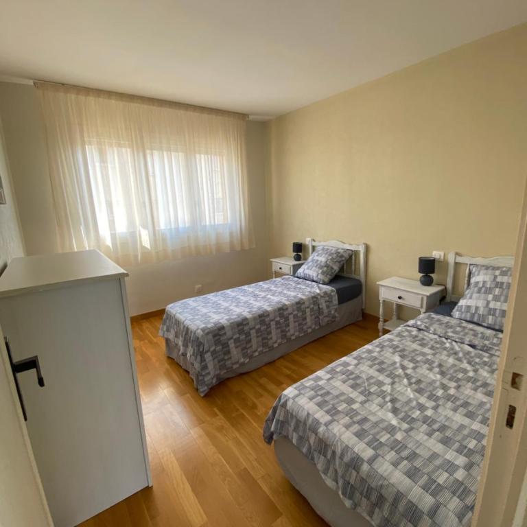 Appartement Fréjus - T3 - 2 chambres - 4 personnes - garage - clim - port à 300 m - Apartment mit 2 Schlafzimmern - 13