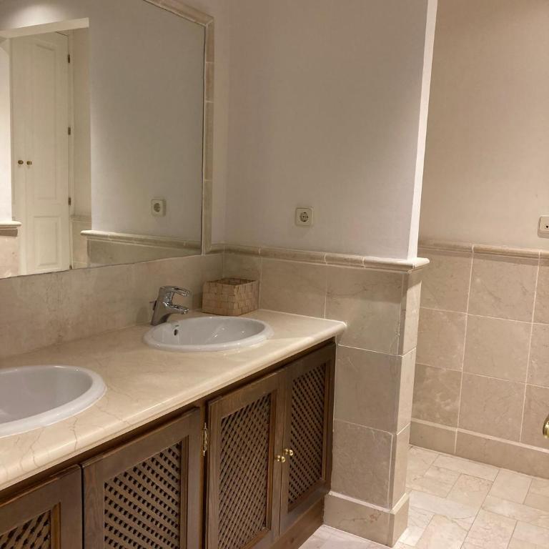 Suite F down Incosol Rio Real Marbella - Apartamento de 1 dormitorio - 9