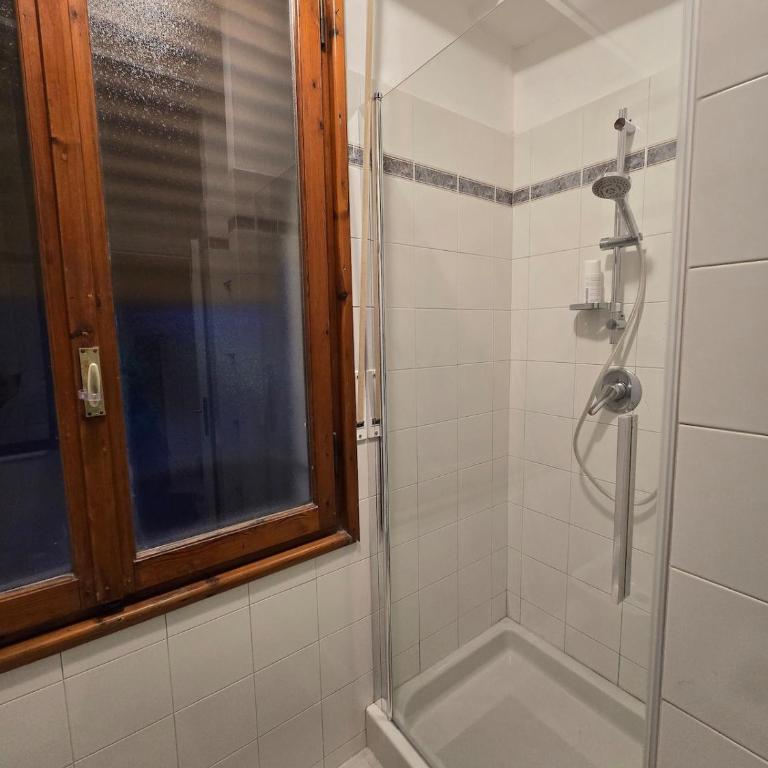 Michelle Apartment with private parking - Three-Bedroom Standard Apartment - 23