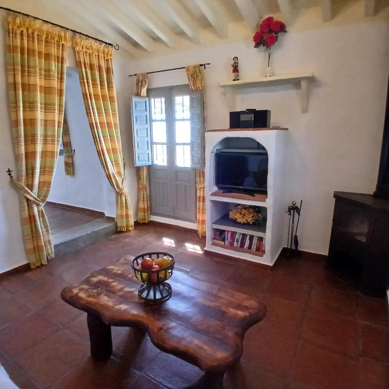 Cortijo Retama, Typical Andalusian Cottage, Romantic & Relax Villa by eastern Costa del Sol, in the countryside near Frigiliana town, at 12 kilometers from the beach - Casa de 2 dormitorios - 16